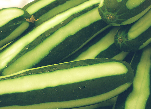 Μάσκες για το πρόσωπο - Ξεφλουδισμένα αγγούρια