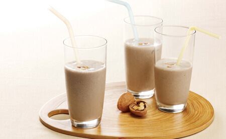 Γάλα καρυδιού - φυτικά προϊόντα γάλακτος
