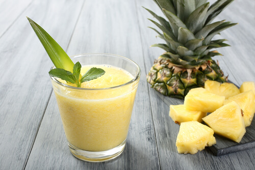 υγιεινά smoothies με ανανα