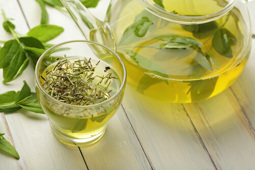 τροφές για να αποτοξινώσετε το συκώτι σας - πράσινο τσάι