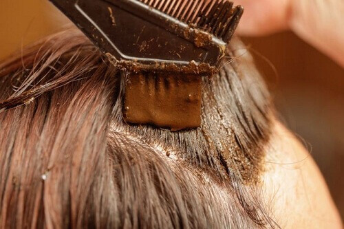 Χέννα: φυσικός τρόπος να βάφετε τα μαλλιά σας