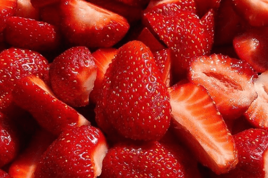 Λιγούρα για γλυκό - Φράουλες