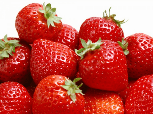 φράουλες για την εξάλειψη των πανάδων