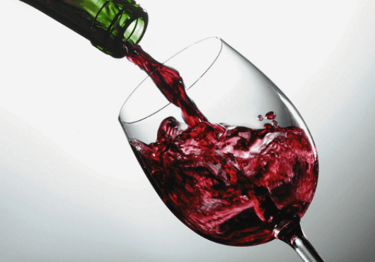 Ένα ποτήρι κρασί την ημέρα ισοδυναμεί με 1 ώρα άσκησης