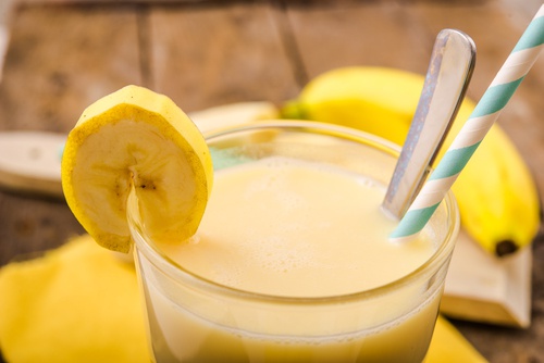 Smoothie με μπανάνα - Ποτήρι με smoothie μπανάνας