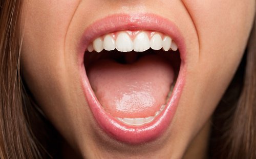Ποια σημάδια στο στόμα είναι ένδειξη ασθένειας;