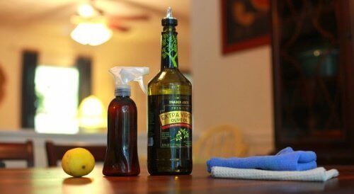 σπιτικό καθαριστικό προϊόν spray από ελαιόλαδο