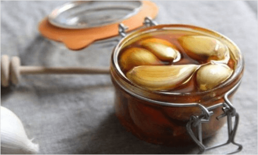 Θεραπεία με μέλι και σκόρδο για το συκώτι σας