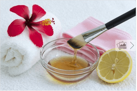 Αναζωογόνηση του δέρματος - Μέλι και χυμός λεμονιού σε μπολ