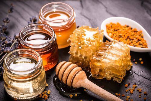 συνταγή με μέλι και κουρκουμά 