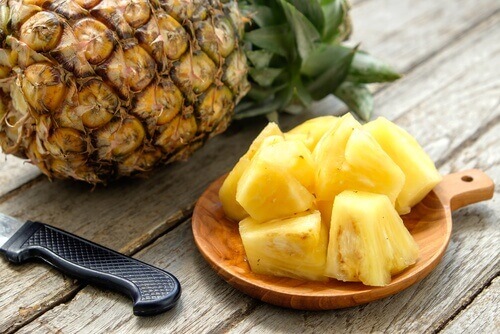 ωφέλιμα φρούτα - ανανάς