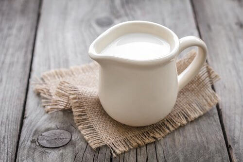 τροφές που καταπολεμούν κόπωση και πονοκέφαλο - γάλα
