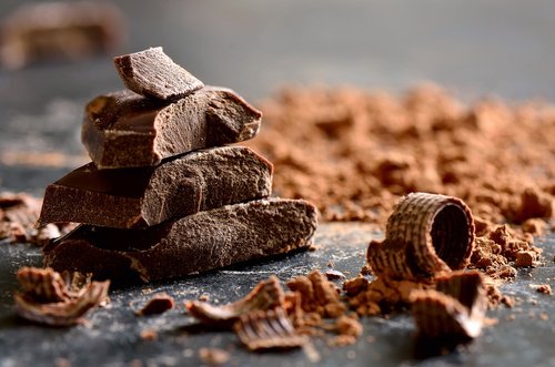 τροφές που μειώνουν το άγχος, μαύρη σοκολάτα