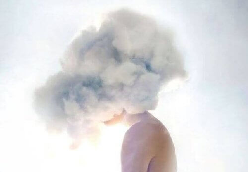 Ψάχνετε στο υποσυνείδητο - Σύννεφα στο κεφάλι