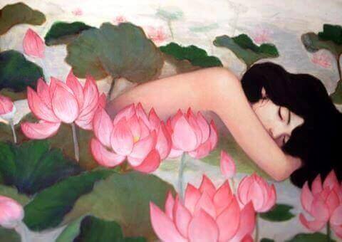Γυναίκα κοιμάται σε λουλούδια