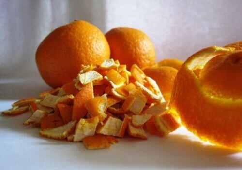 φλουδες πορτοκαλιου