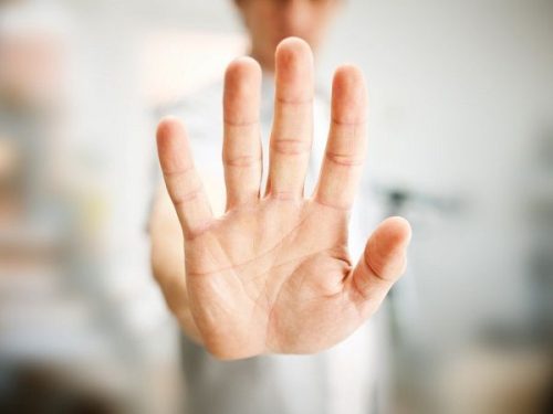 απόσταση, παράπονα- άνθρωποι που παραπονιούνται