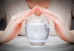 Γιατί το νερό είναι ο πιο εύκολος τρόπος για να κάψεις λίπος - ΣΥΜΒΟΥΛΕΣ ΥΓΕΙΑΣ