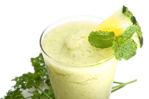 5 πράσινα smoothies - ανανάς