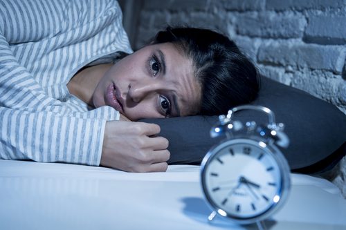 Χαμηλά επίπεδα σεροτονίνης - Γυναίκα δε μπορεί να κοιμηθεί