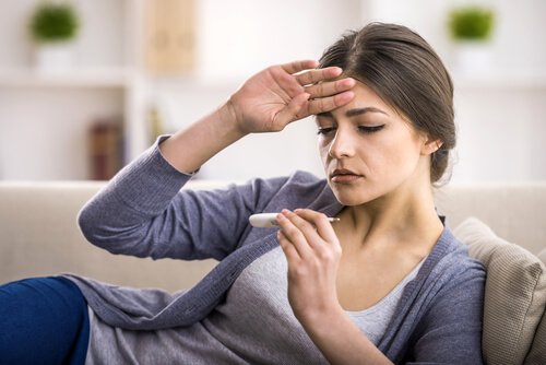 7 συμπτώματα της σκωληκοειδίτιδας, πυρετός