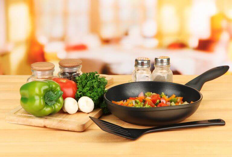 Συμβουλές για να μειώσετε την κακή χοληστερόλη - Λαχανικά και τηγάνι