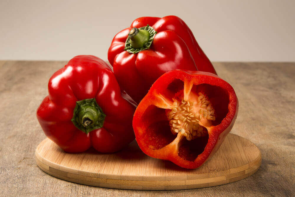 κόκκινες πιπεριές- την παραγωγή κολλαγόνου