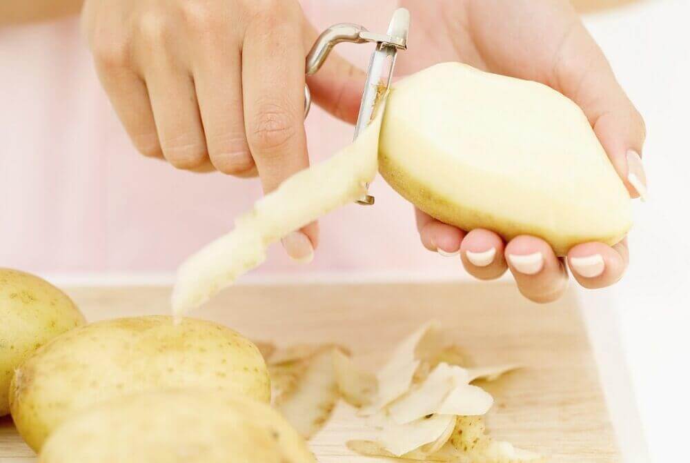 καθαρισμός πατάτας, ανακουφίστε το έλκος στομάχου