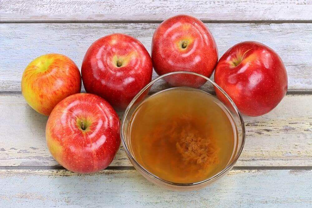 μήλα και μηλόξυδο