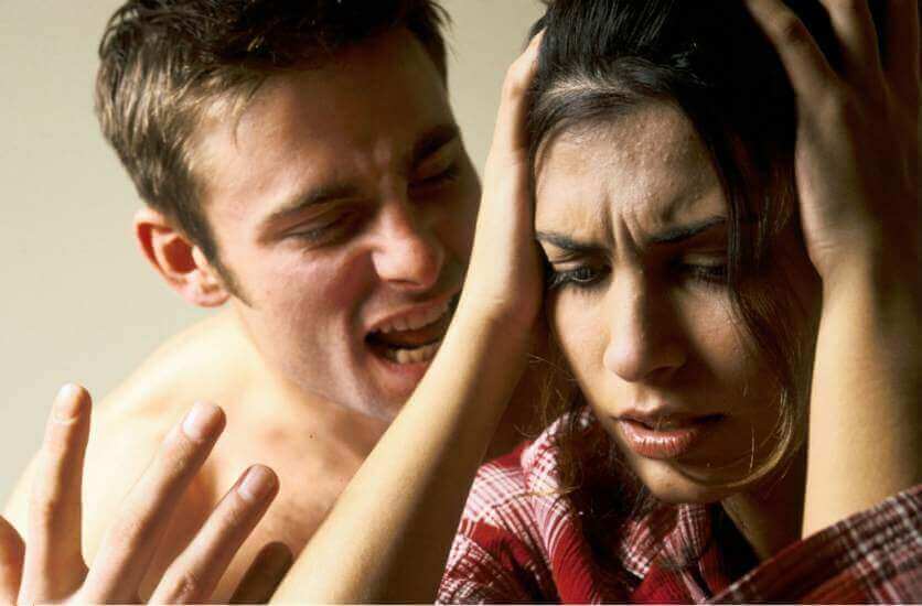 6 συμπτώματα που δείχνουν ότι είστε θύμα λεκτικής βίας