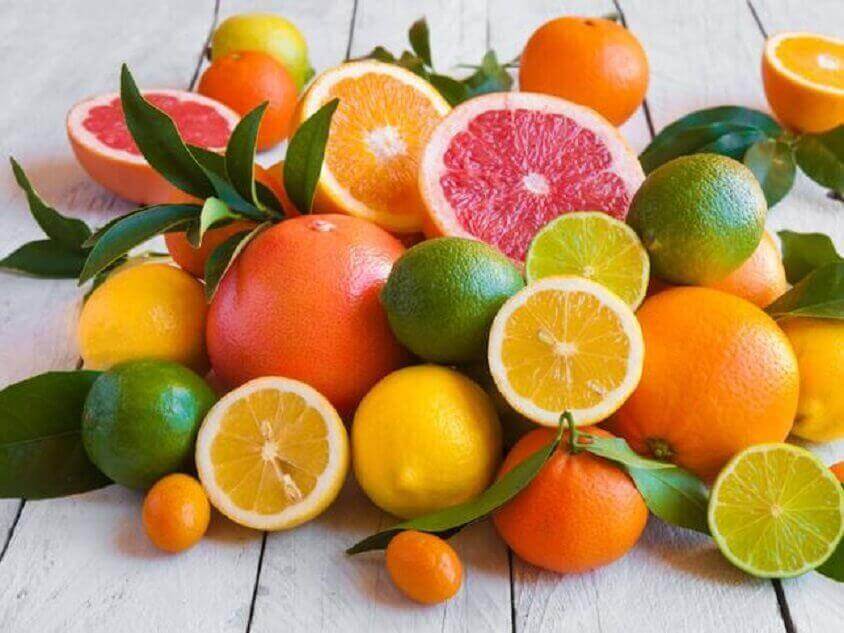 Δίαιτα για να καθαρίσετε το συκώτι σας εσπεριδοειδή λεμόνια πορτοκάλια 
