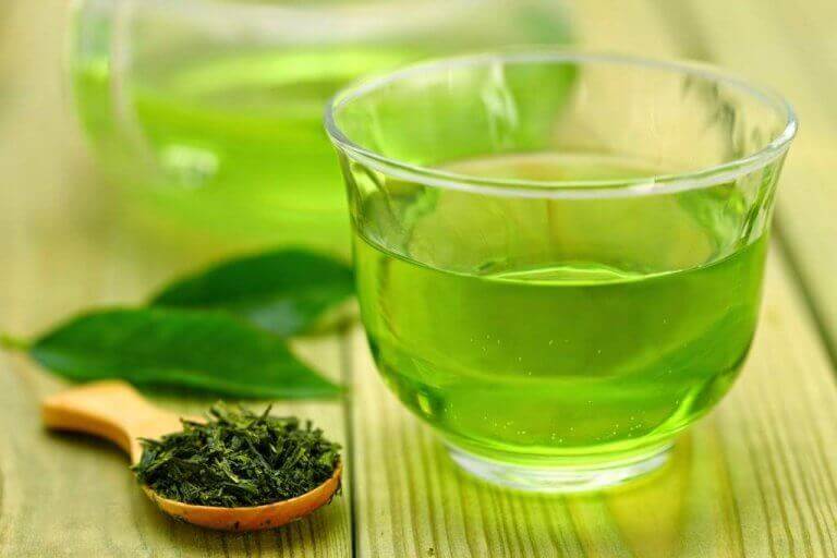 Πράσινο τσάι σε φλιτζάνι