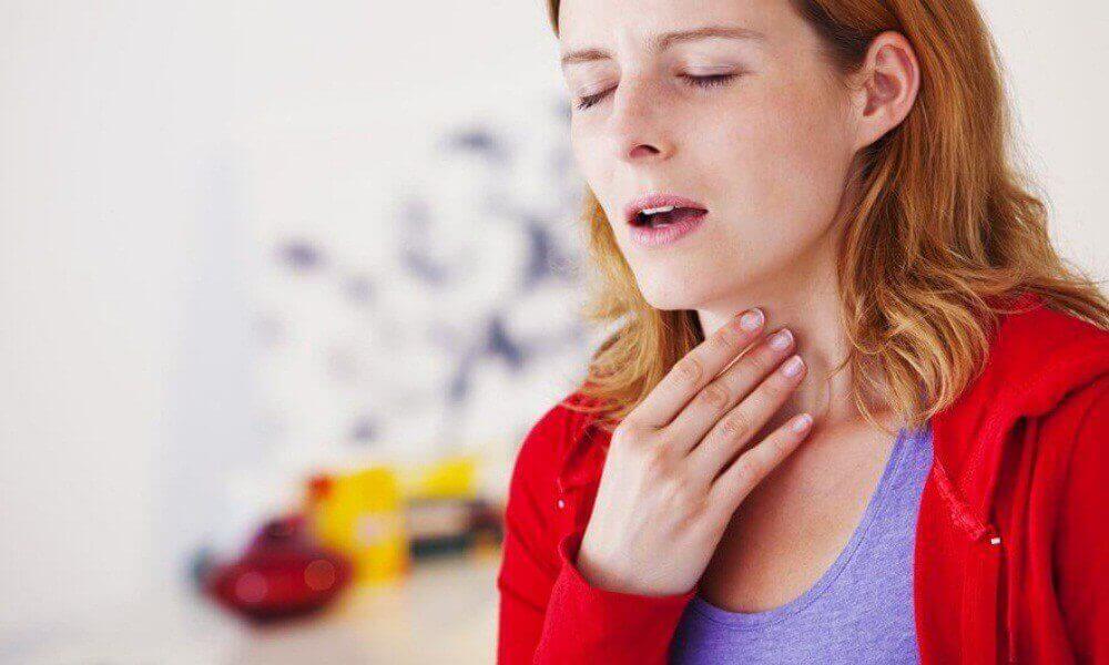 πονόλαιμος σε γυναικα - σημάδια του καρκίνου του λαιμού