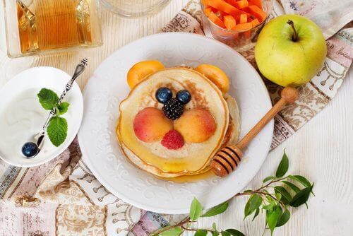 πρωινά για ασθενείς με διαβήτη - Τηγανίτες με μέλι και φρούτα