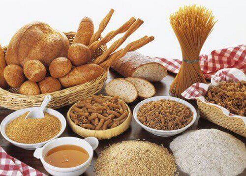 ψωμί και διάφορα είδη από μακαρόνια, τόνωση των μυών