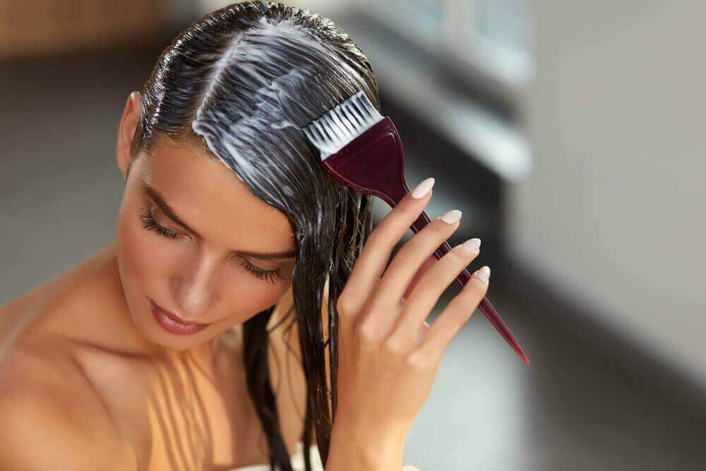 Αποκατάσταση μαλλιών στο σπίτι: Φτιάξτε τα μαλλιά σε λίγα μόλις λεπτά