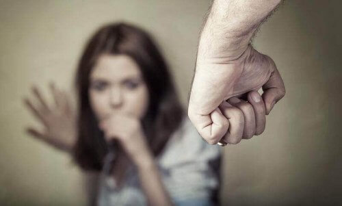 Σημάδια της ψυχολογικής βίας στο σώμα: μάθετε ποια είναι