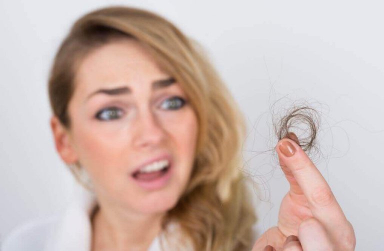 7 μύθοι για την απώλεια μαλλιών: Εσείς τους πιστεύετε;