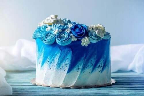 Μπλε γαμήλια τούρτα