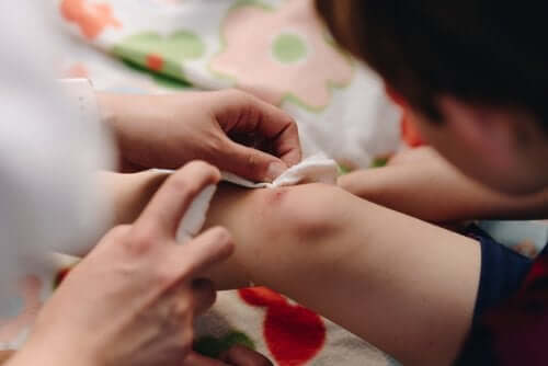 Παιδί με πληγή