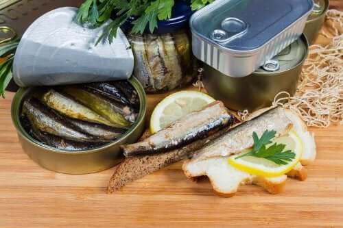Είναι υγιεινό να καταναλώνουμε το υγρό στις κονσέρβες;