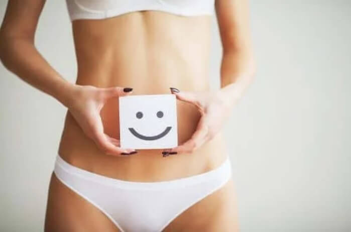 Γυναίκα με καλή πέψη