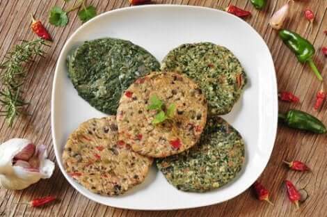 Μπιφτέκια τόφου σε πιάτο