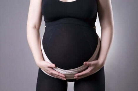 Ελαστική ζώνη: Τα πλεονεκτήματά της κατά την εγκυμοσύνη