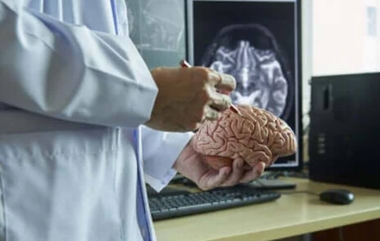 εξέταση εγκεφάλου