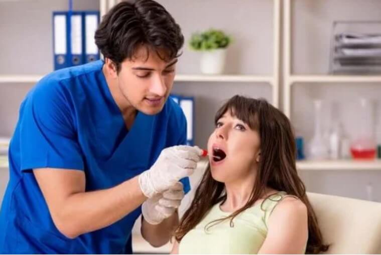 εξέταση σε οδοντίατρο