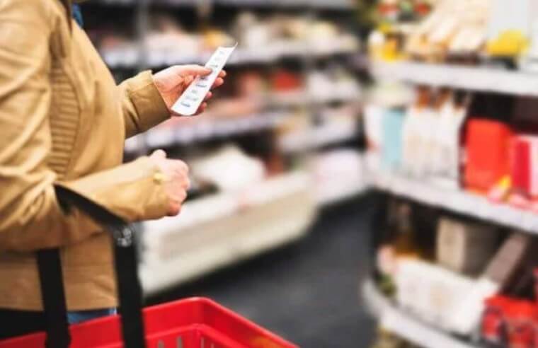 λίστα σε σούπερ μάρκετ