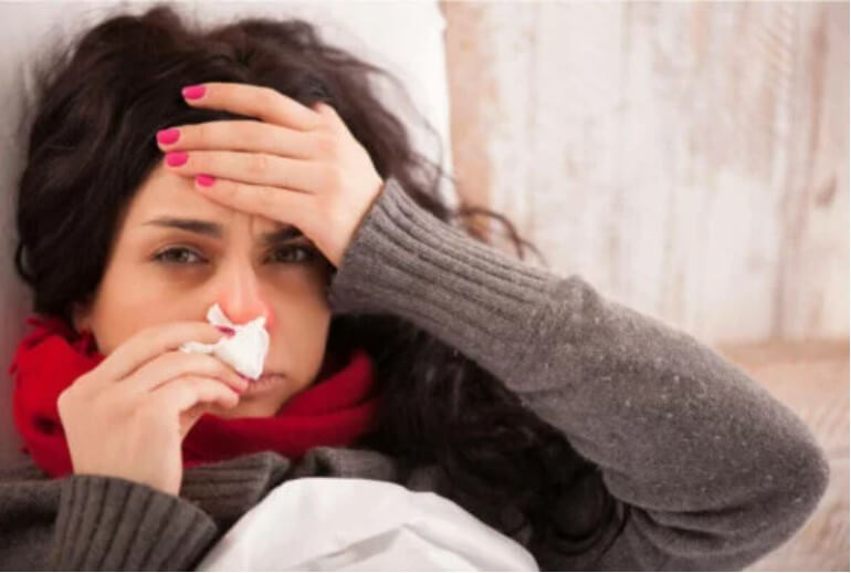 γυναίκα άρρωστη