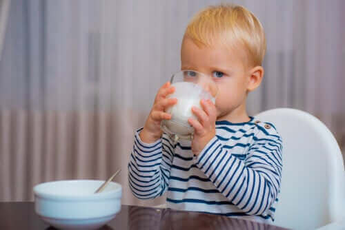 Το σωστό γάλα για τα μωρά μετά το πρώτο έτος