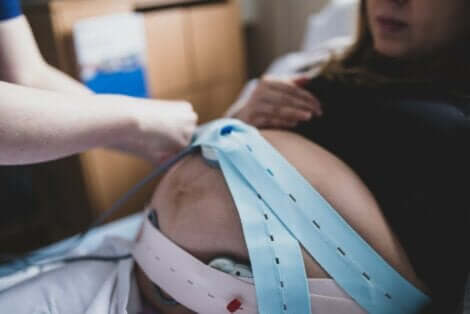 Έγκυος γυναίκα σε προγεννητικό έλεγχο